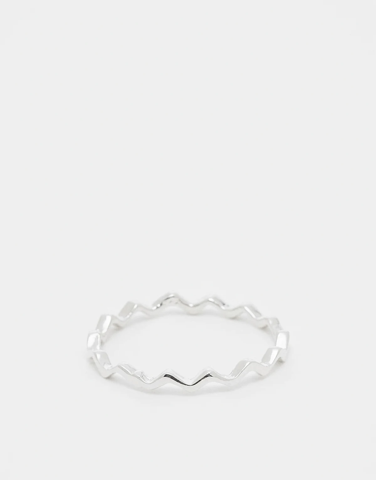 – Ring aus Sterlingsilber mit Wellendetail