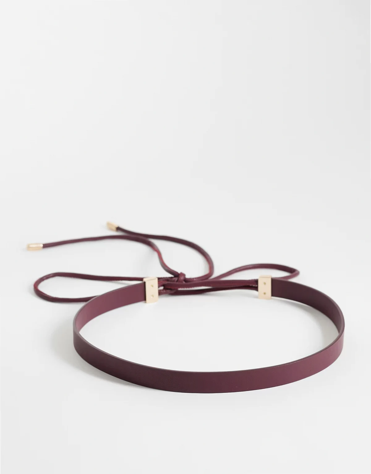waist and hip loop through belt in burgundy