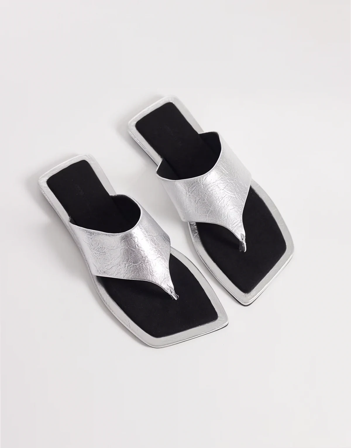 – Feline – Sandalen mit eckiger Zehenpartie in Silber
