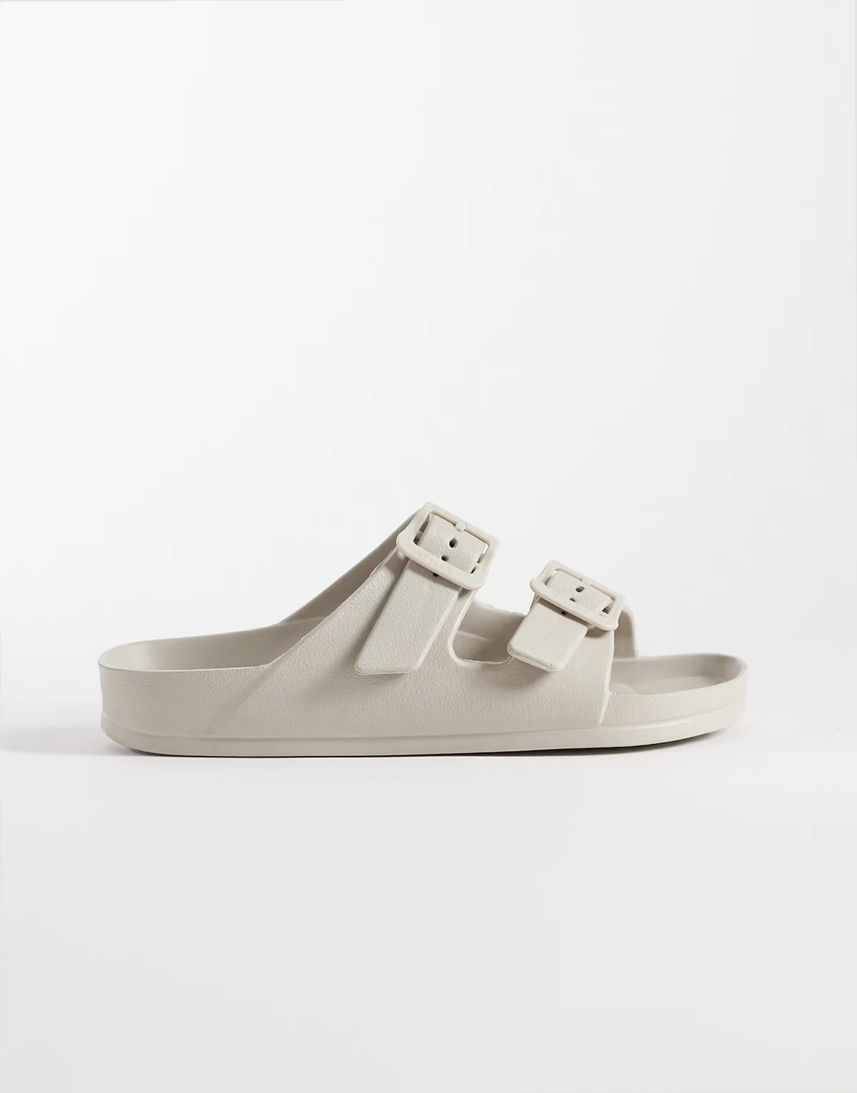 – Sandalen in Weiß mit doppeltem Riemen