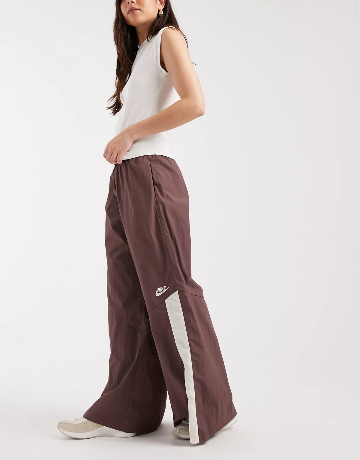 wide leg woven pants in brown