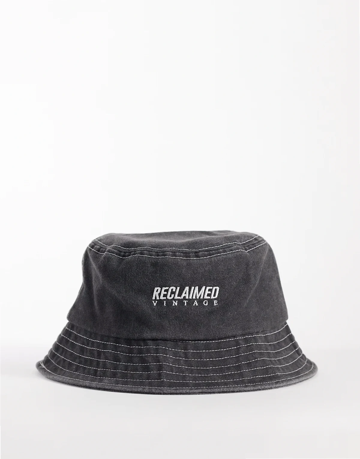 Unisex – Czarny kapelusz typu bucket z logo