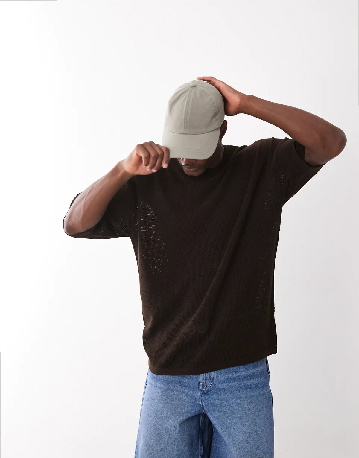 – Strukturiertes Oversize-T-Shirt aus Strick in Braun