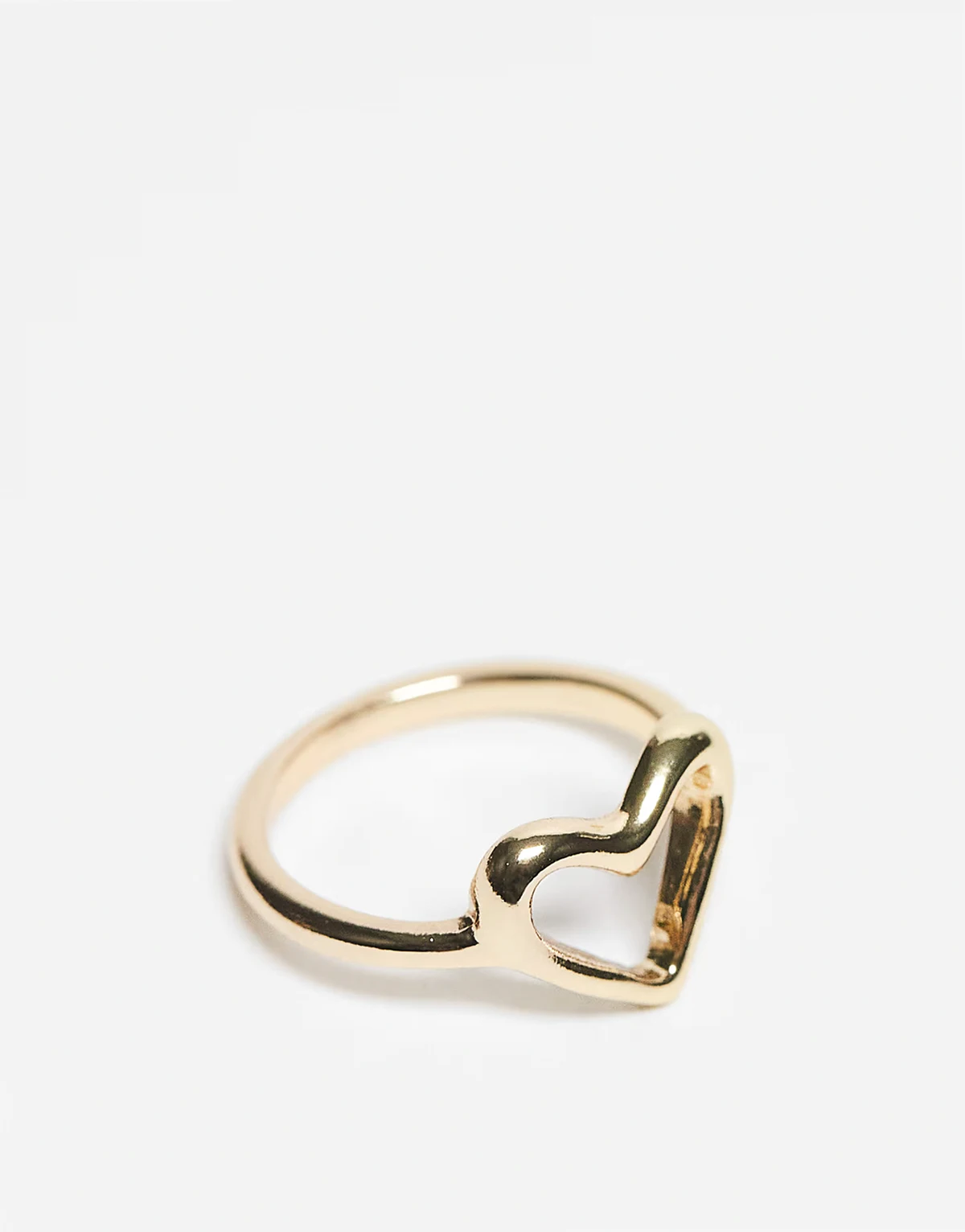 irregular heart ring in gold tone