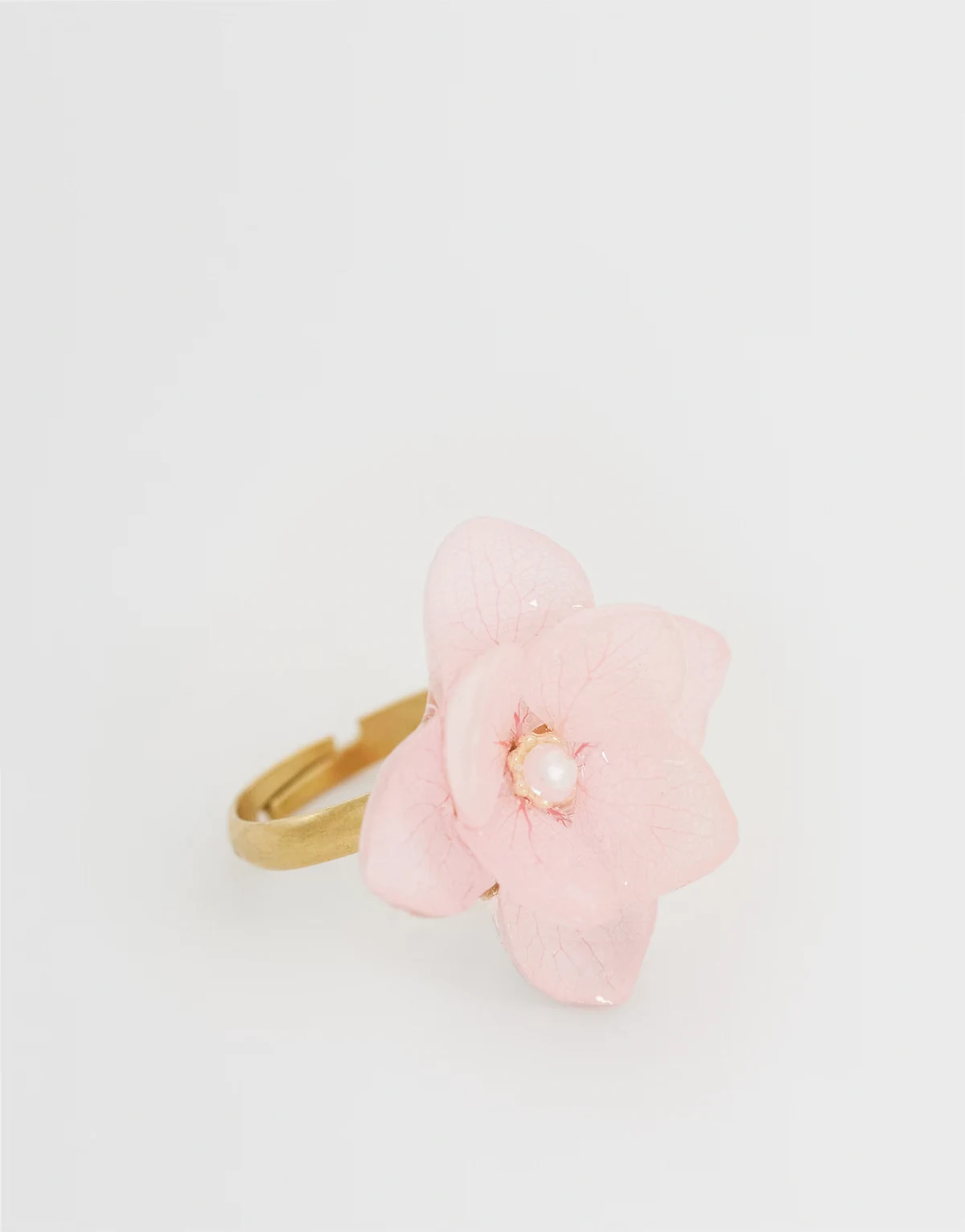 exclusive 3D flower faux-pearl detail ring in pink