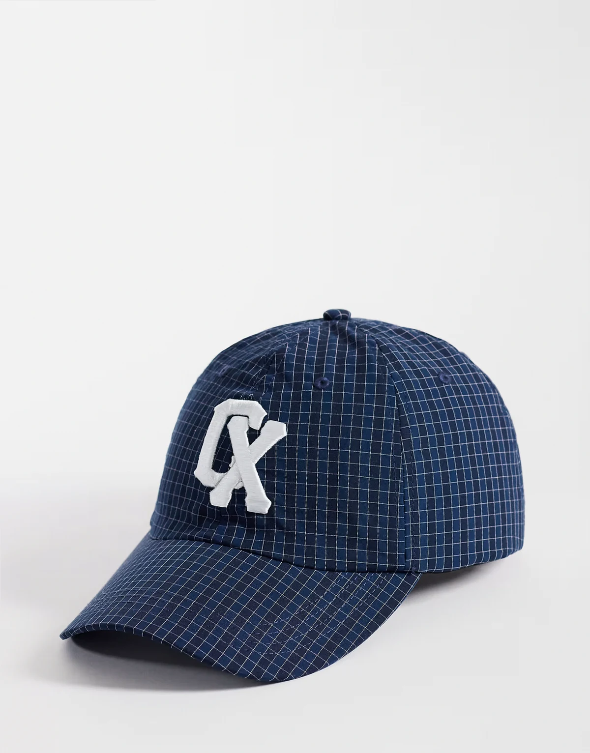 embroidered plaid nylon cap in navy