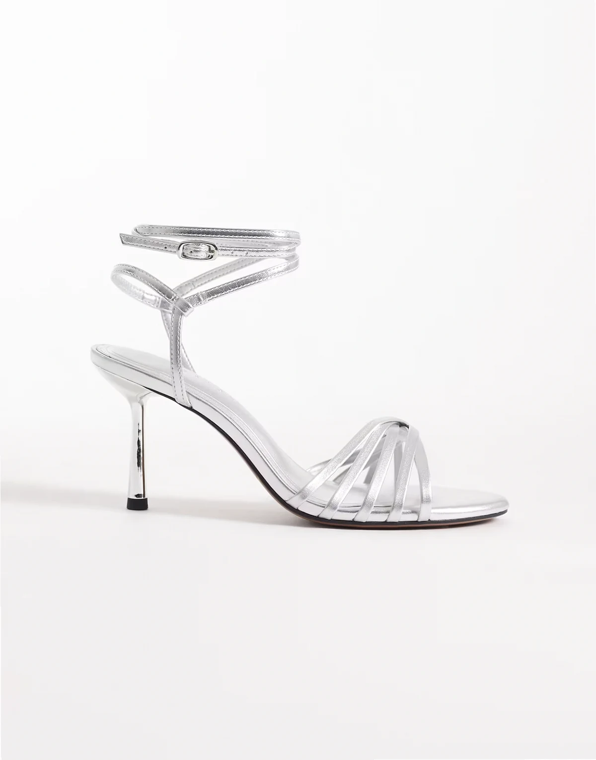 – Heroic – Minimalistische Riemchensandaletten in Silber