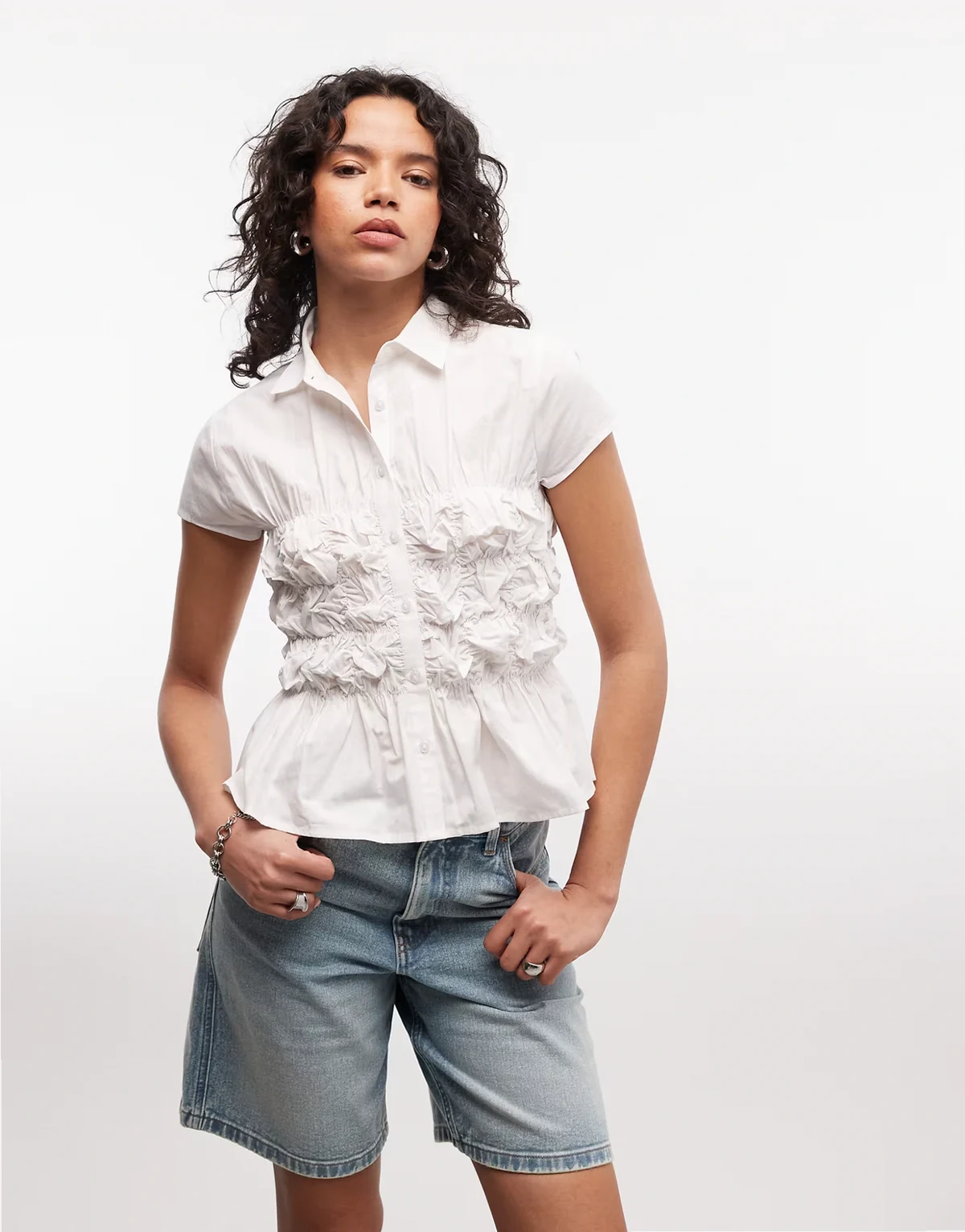 ruched fitted short sleeve shirt in white