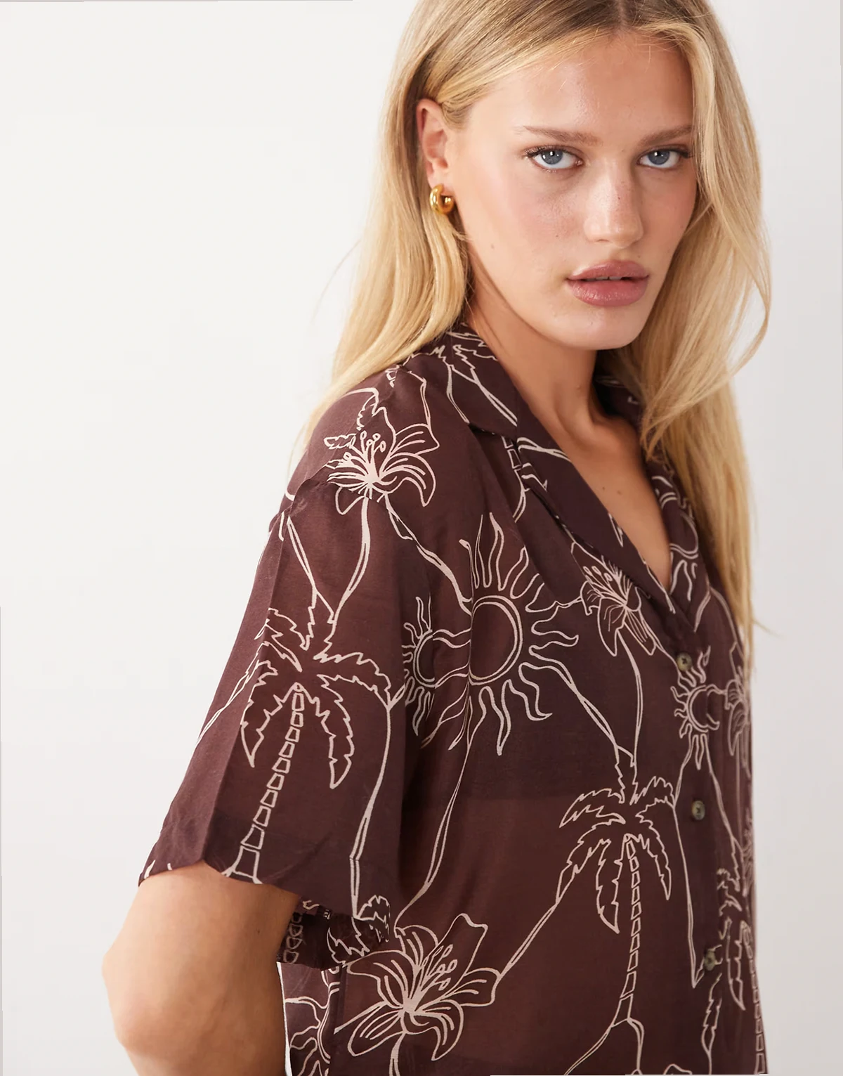 Logan beach resort shirt in tropical stencil print