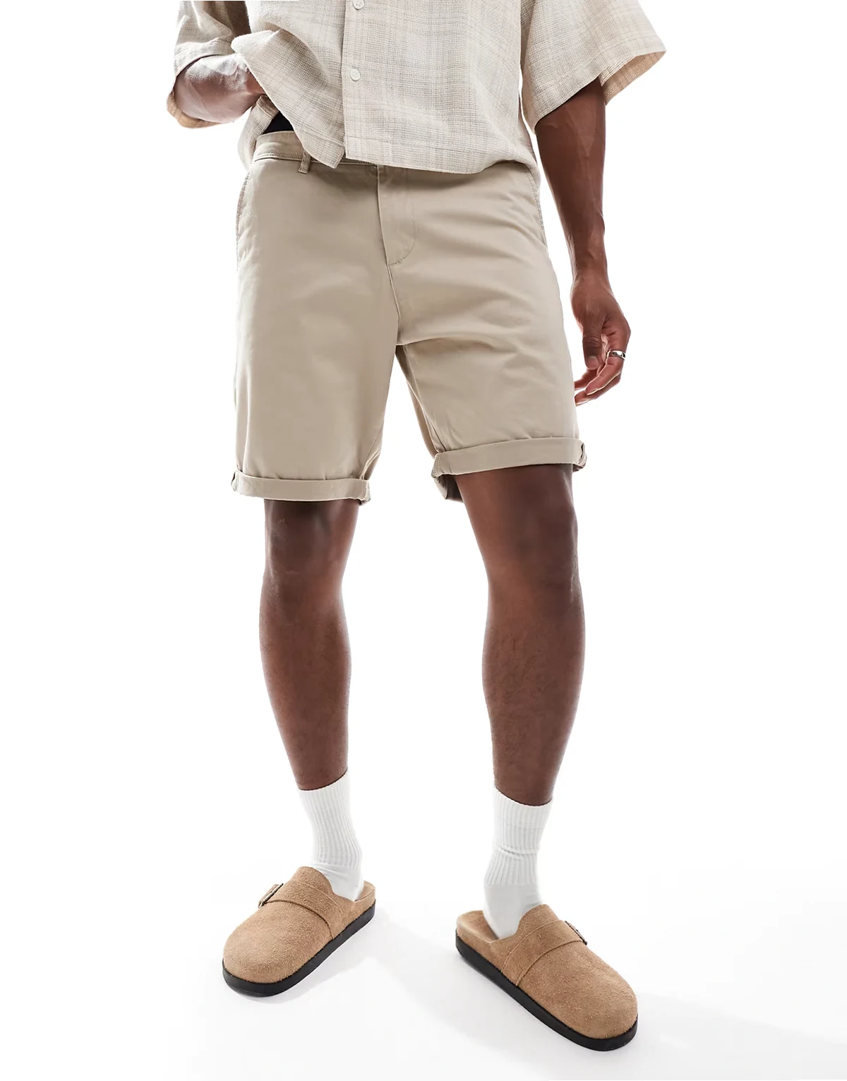 chino shorts with cuffs in beige