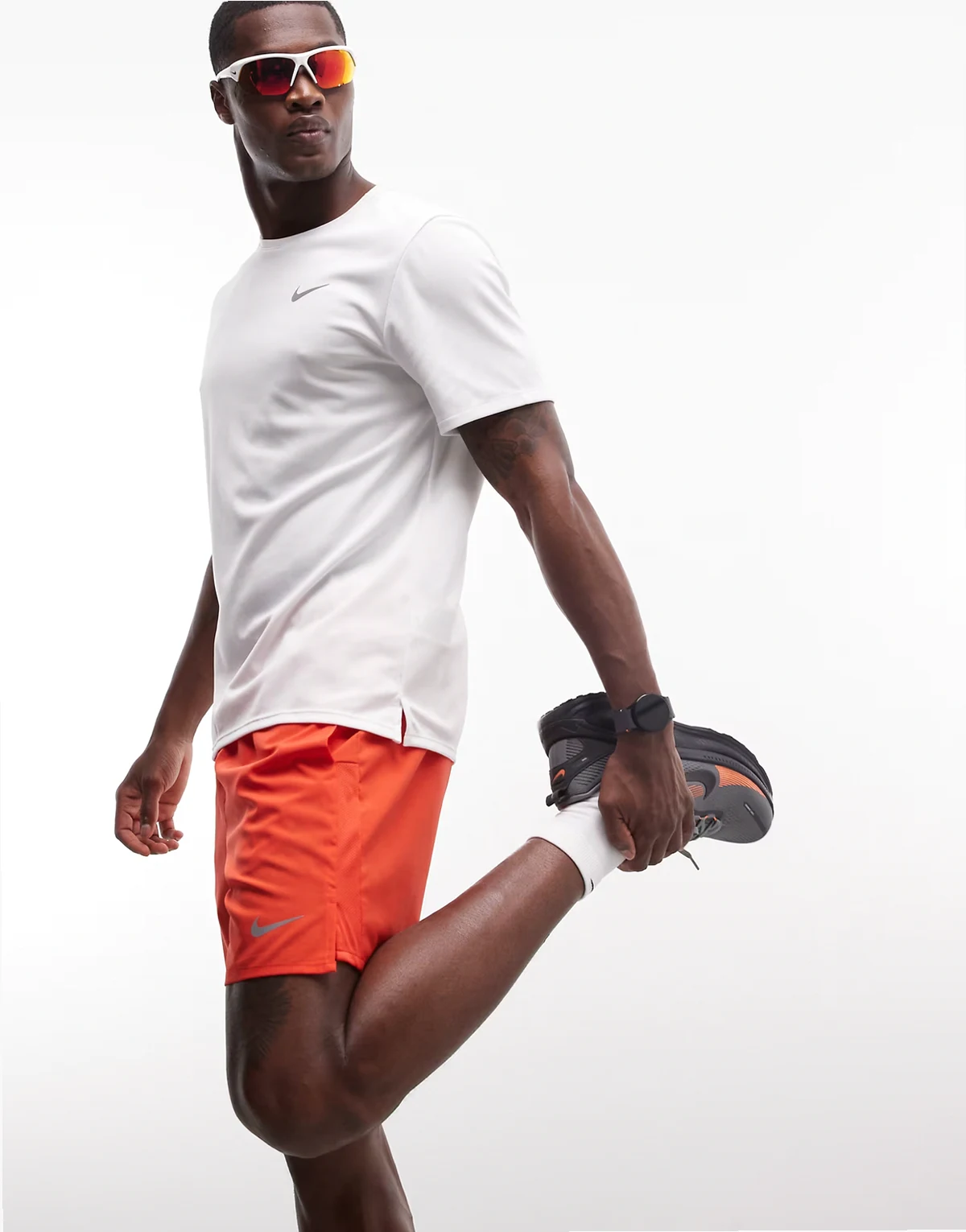 Dri-FIT Challenger shorts in red